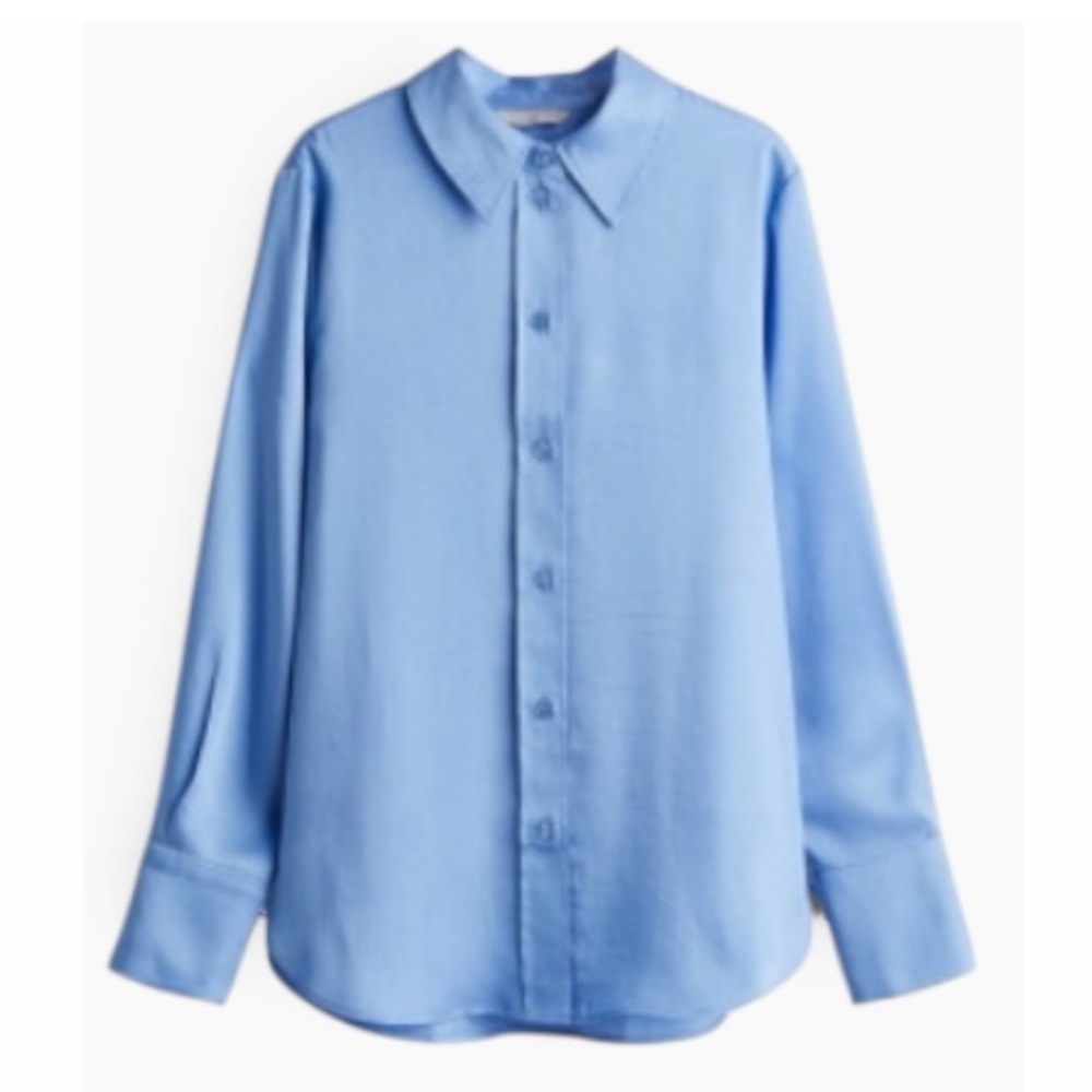NWT H&M Blue Button Front Shirt. Size Large.